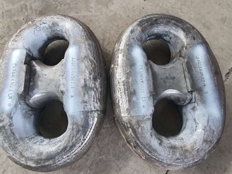 Mắt béo nối xích