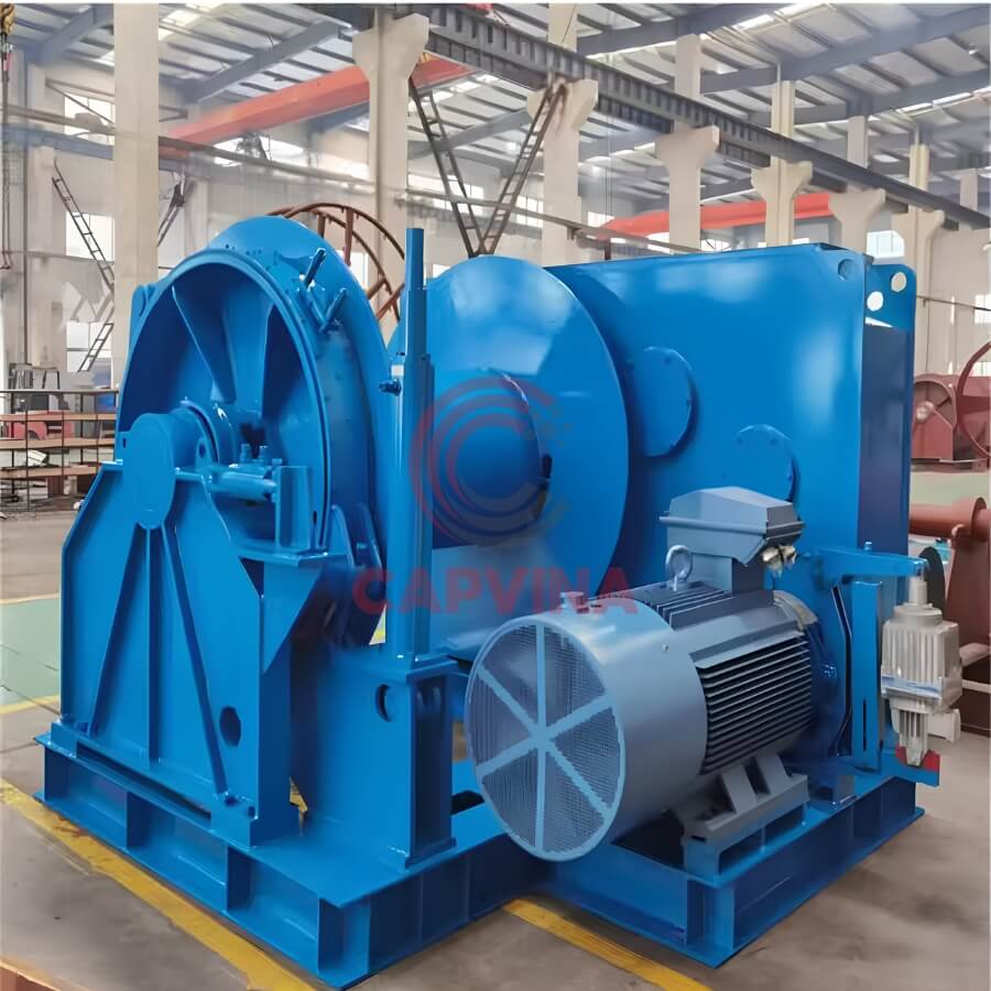 tời neo thủy lực trục đứng