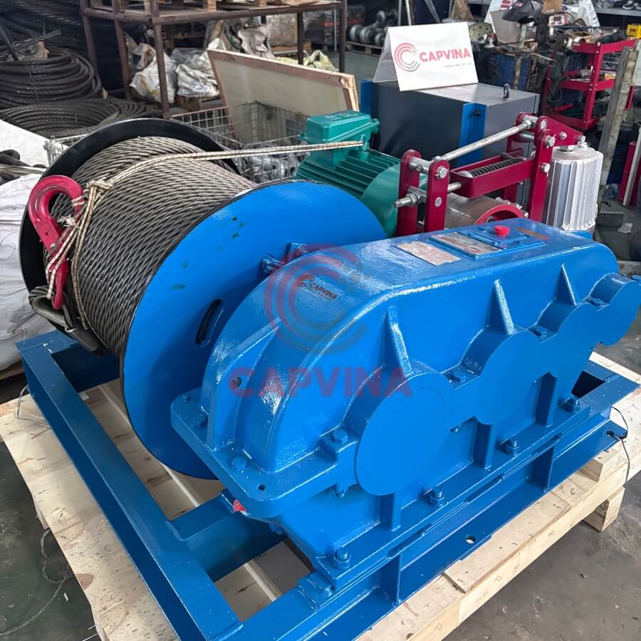 tời neo điện